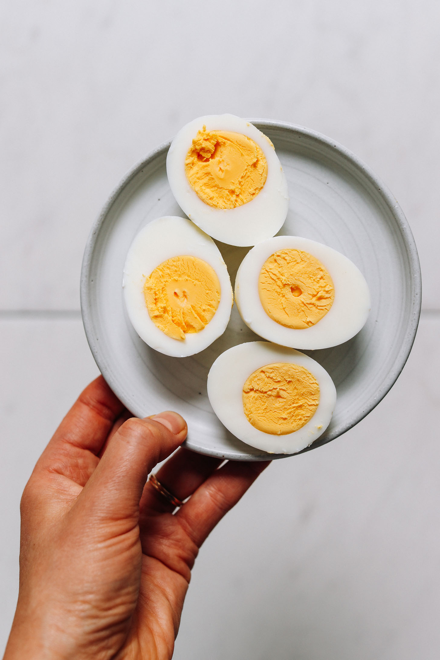 Cracking The Code: The Best Techniques For Hard Boiling Eggs To Perfection
