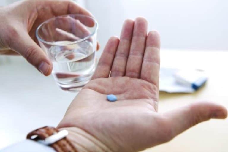 Aleve Dosage Guide: How Often Can You Safely Take This Pain Reliever?