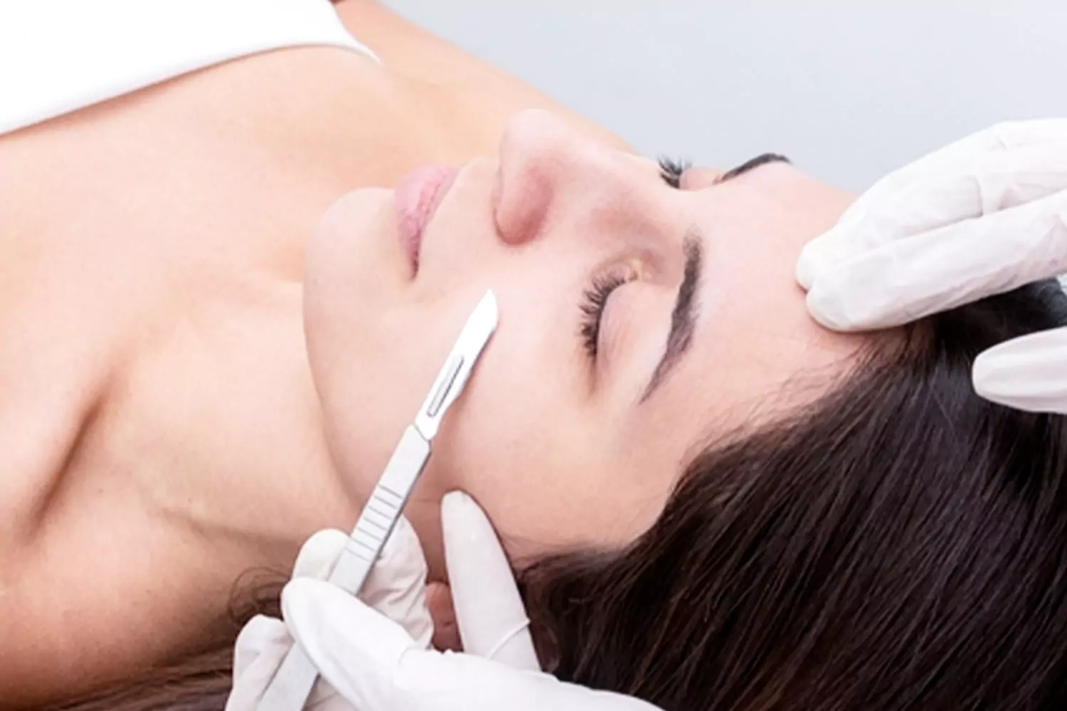 Discover The Best Frequency For Dermaplaning: How Often Should You Do It?