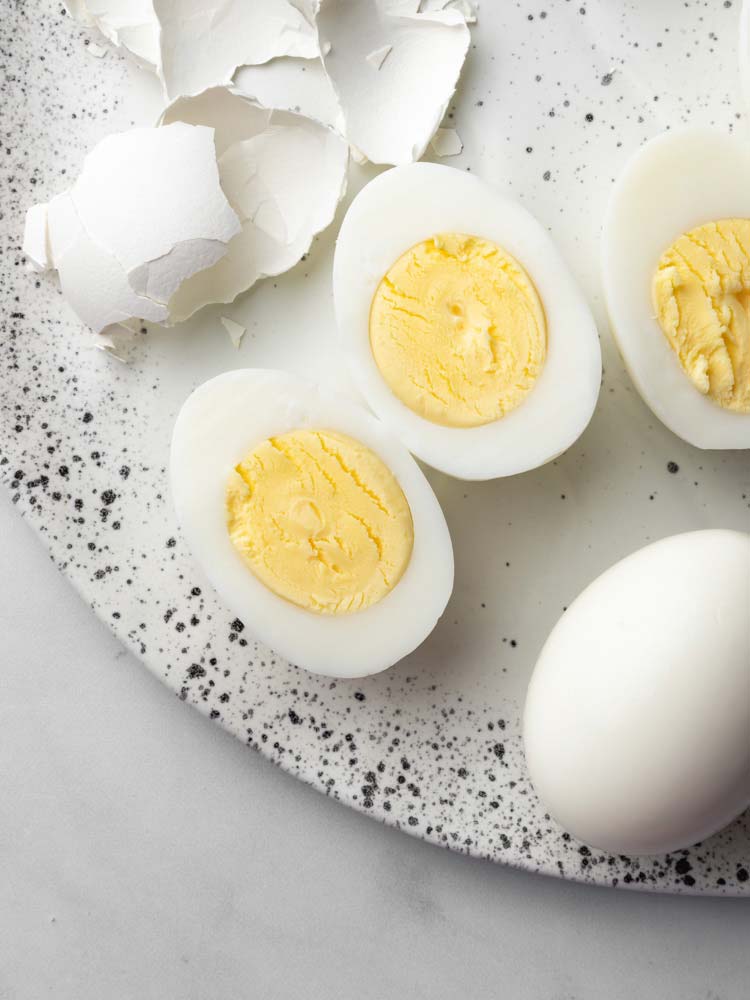 Hard Boiled Eggs Made Easy: Tips And Tricks For Perfecting Your Technique
