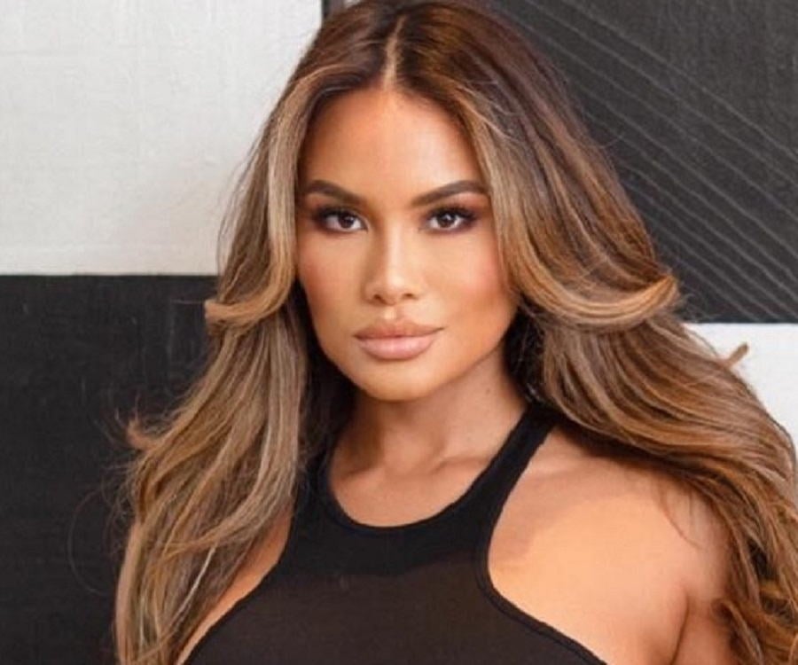 Discovering Daphne Joy: The Rise Of A Model And Mother In The Competitive World Of Hollywood
