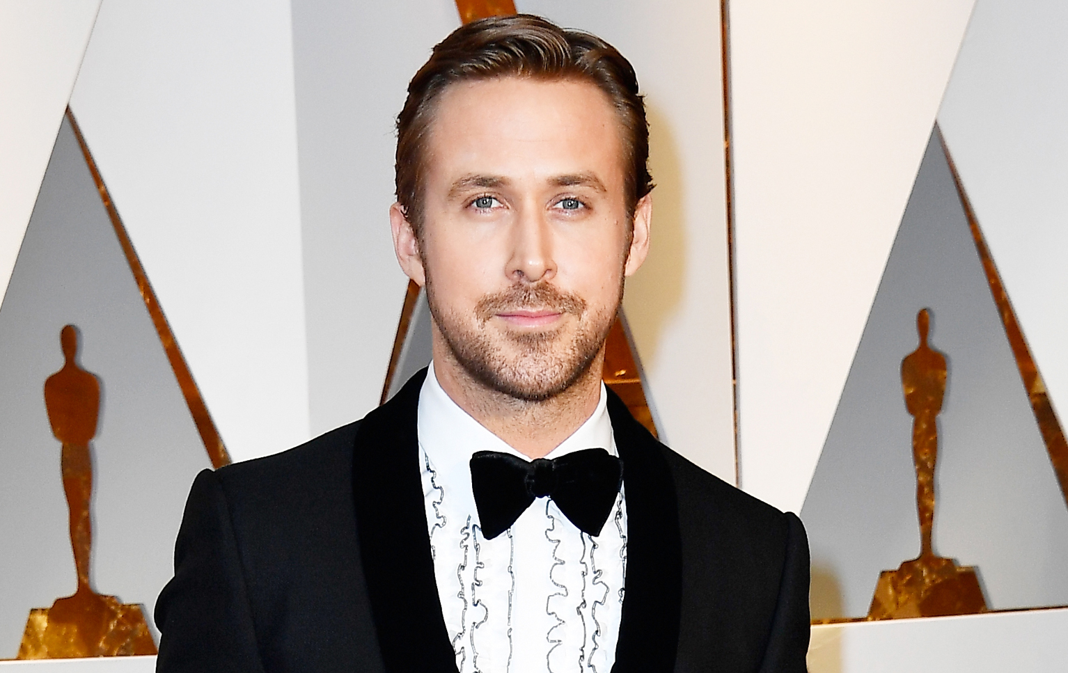 The Enigmatic Ryan Gosling At The Oscars: Inside His Award-Winning Style And Charisma On The Red Carpet
