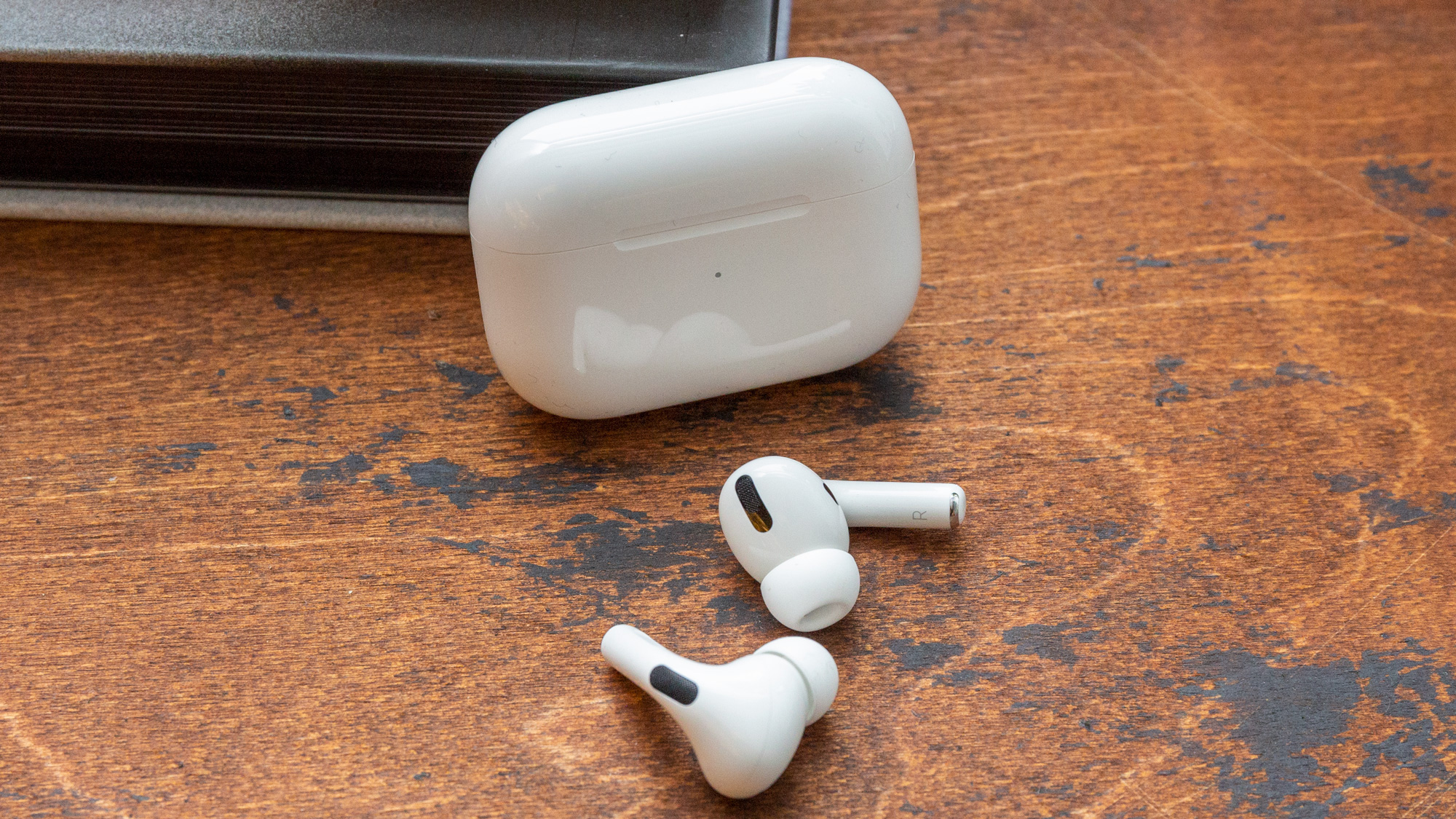 Stay Connected: The Foolproof Method For Pairing Your AirPods With Any Device
