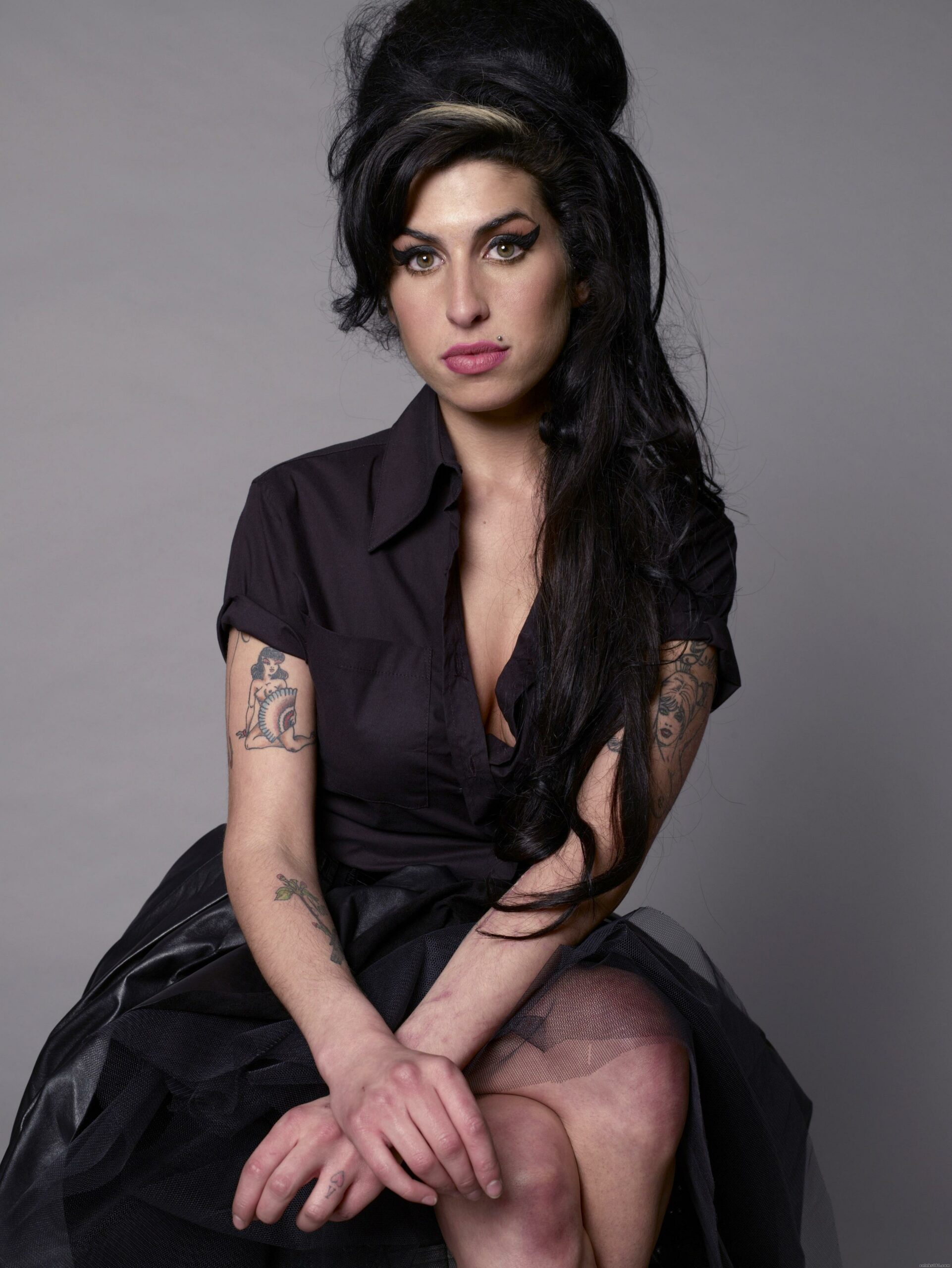 Inside The World Of Amy Winehouse: A Deep Dive Into Her Music And Troubled Past