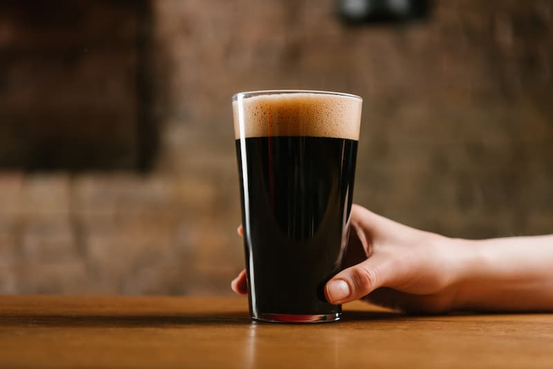 Satisfy Your Craving For Dark Beer: Expert Tips From NYT On Choosing The Best Brew