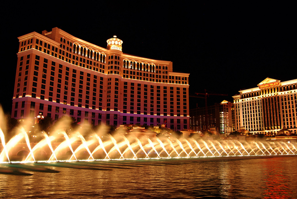 Timing Is Everything: How Often Does The Bellagio Fountain Put On A Dazzling Show?