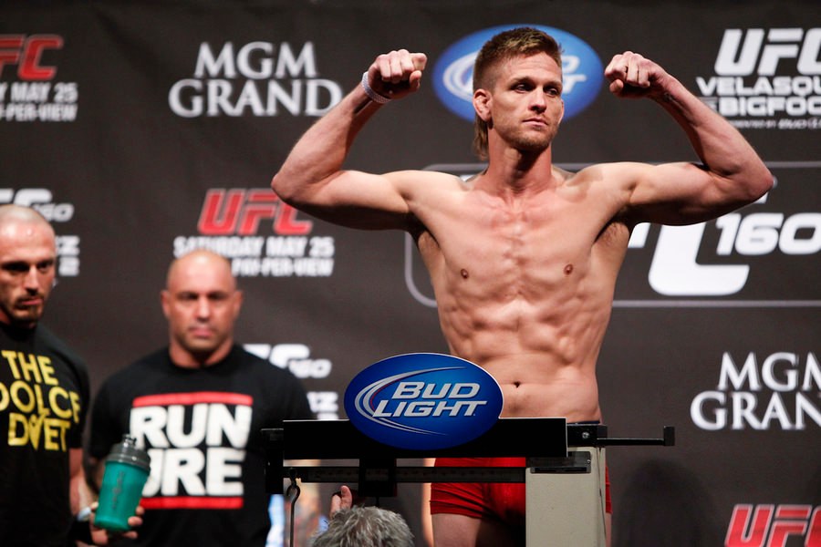The Ultimate Fighter: A Profile On The 170 Pound UFC Champion And Their Winning Strategies